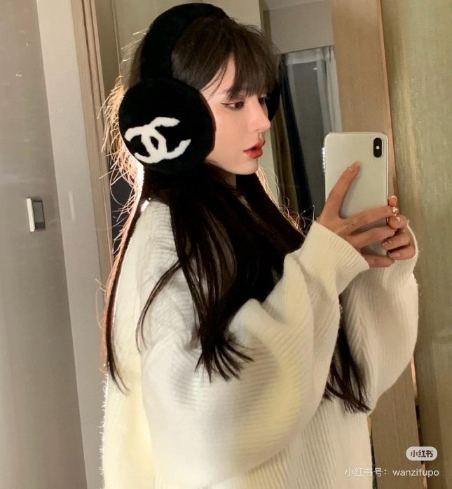 Chanel香奈兒耳包，毛毛耳罩黑 白  咖色