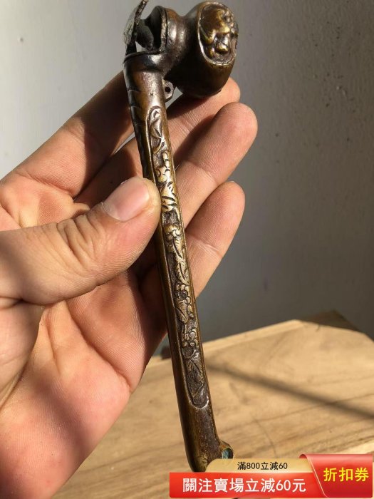 明治時期精工古銅墨斗整體品相保存完好無損壞，包漿厚重年代久遠，器型