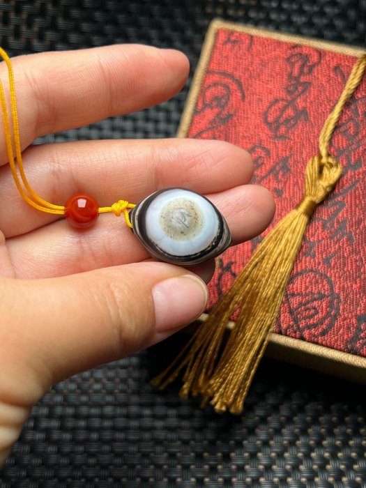 天珠側掛天眼羊眼石瑪瑙| Yahoo拍賣