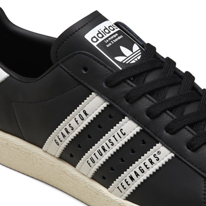 CodE= ADIDAS SUPERSTAR 80S X HUMAN MADE 皮革休閒鞋(黑白) FY0729