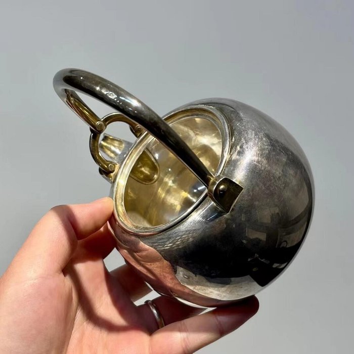 特惠、誠購可議價』日本老銀壺明治時期金龍堂主松尾忠久作純銀壺高13cm