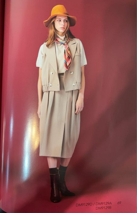 2024 秋冬 得藝 專櫃服飾 裙子9129B