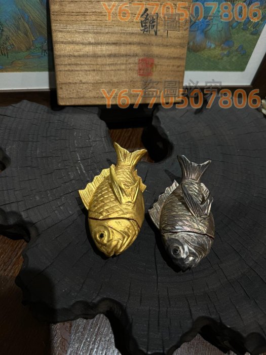 手工木雕大漆根付擺件香盒金銀彩鯛魚特別逼真眼神生動藏品大漆把玩件