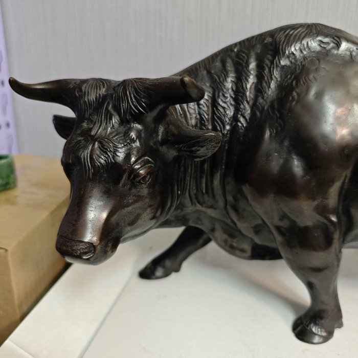 大型約70cm 純一郎作 牛 ブロンズ像 置物 高岡銅器 縁起物 般若純一郎 ブロンズ彫刻 座牛笛吹童子 買取参考価格 | 高く売るなら六角堂