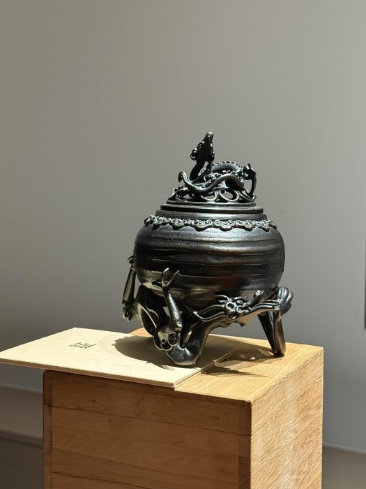 嚴選日本高岡銅器名家須賀月芳鑄造蠟型香爐，全品原裝附證書，二手精品