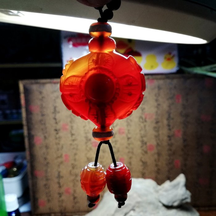 良品天珠‼️西蔵老礦紅朱砂蓮華宝瓶天珠 超希少良品天珠‼️西蔵老礦紅朱砂蓮華宝瓶天珠