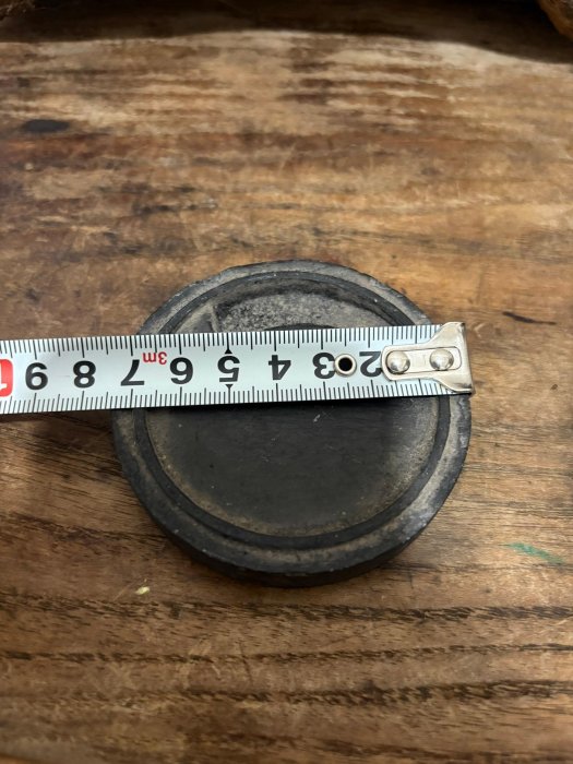 圓相硯　直径12cm 新品未使用品 清代古硯嚴選，直徑7.45公分，厚度1.27公分，石質細膩工整，邊緣自然包