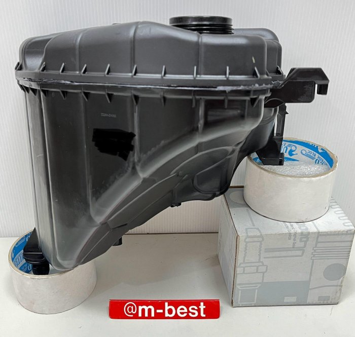BMW G11 G12 G30 G31 G32 B46 B48 B58 副水桶 副水筒 副水箱 大 (OEM廠製) 17138742976