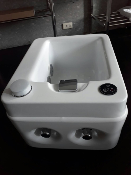 【麗室衛浴】新款上市C-761-2 附雙噴按摩功能 水底燈 臭氧消毒 壓克力養身泡腳盆 洗腳盆 product image 4