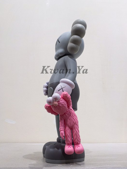 奈良美智 kaws hong kong セット 1187ee84b70242ac110002.jpg