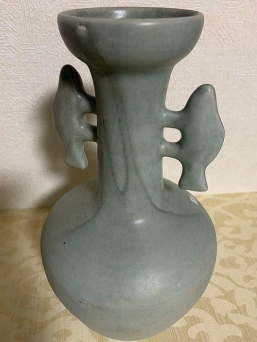 中国古美術/南宋青釉雙魚龍耳花瓶/倉庫整理品 中國古美術南宋青釉雙魚龍耳花瓶倉庫整理品| Yahoo拍賣