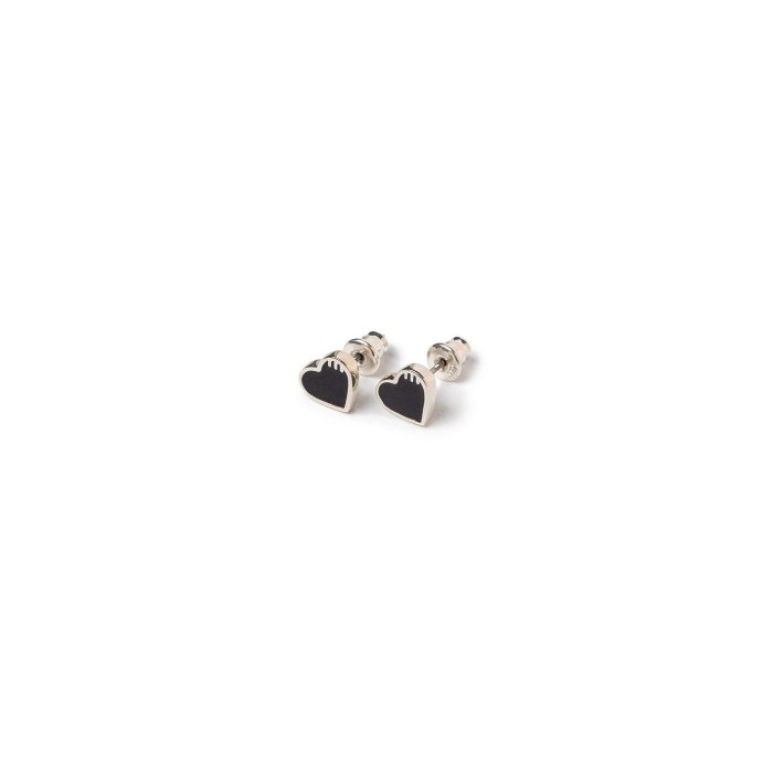 HUMAN MADE Heart Silver Earrings 片耳 Human Made - HEART SILVER EARRING | HBX - Globally Curated