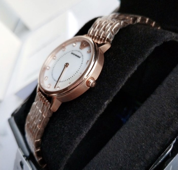EMPORIO ARMANI Kappa 珍珠貝母錶盤玫瑰金色不鏽鋼錶帶石英女士手錶