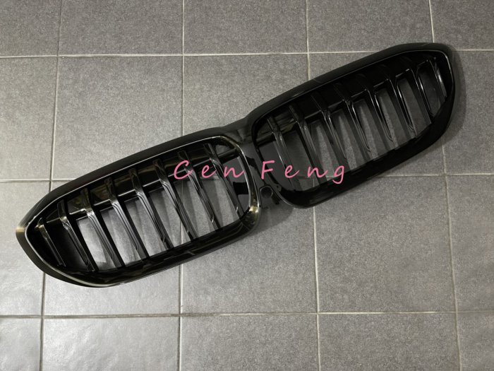 涔峰ＣＦ☆(單槓亮黑)BMW G20 G21 專用 水箱護罩 水箱罩 雙槓水箱護罩 M版水箱罩 水箱飾條 水箱鼻頭