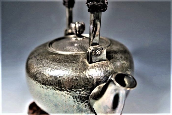 茶道具銀瓶「純銀製 望月形湯沸 京都 岡野利光造」 茶道具銀瓶「純銀製