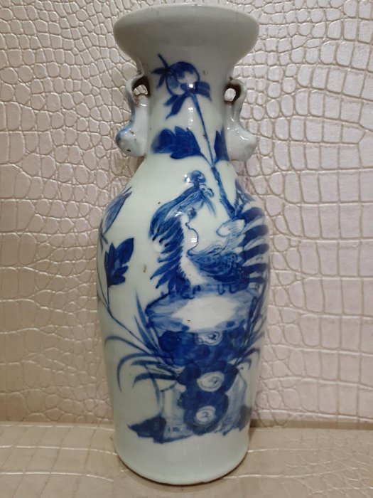 寒武紀文物~清代~豆青釉青花+白洞石牡丹鳳獅耳花瓶~j46 | Yahoo拍賣