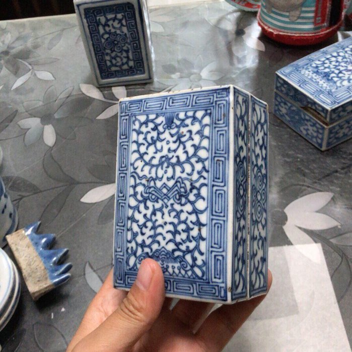 清中期嘉慶道光青花纏枝紋印泥盒畫工精細釉水亮麗超值收藏佳品市場少見