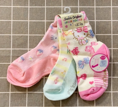 【震撼精品百貨】Hello Kitty 凱蒂貓~三麗鷗 KITTY3入兒童襪子(13~15CM)-緞帶#17648