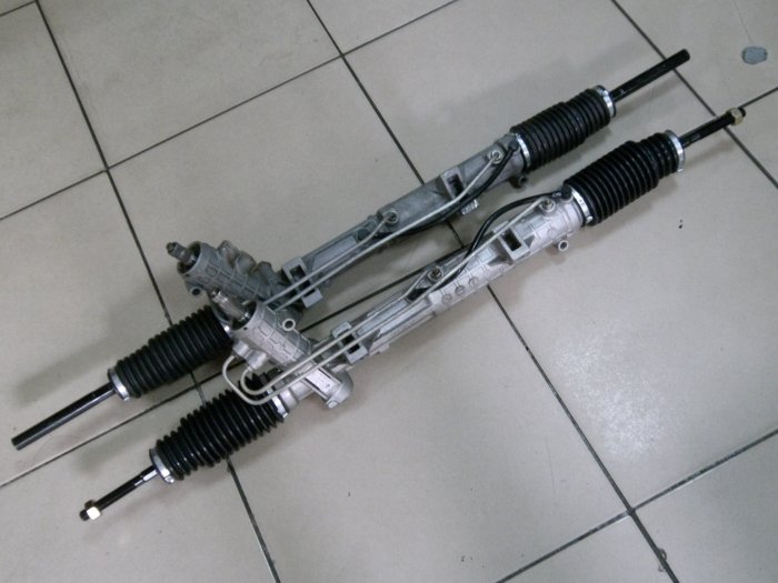 BMW E30 E36 E46 動力方向機 主機總成
