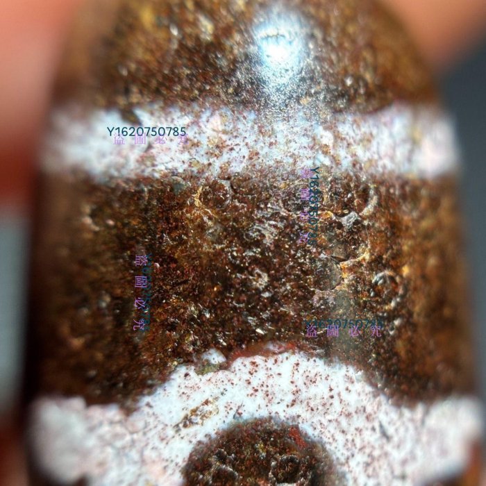 西藏天珠象雄天珠藏傳財神天珠九眼頁巖天降石朱砂風化沁色尺寸36*13mm
