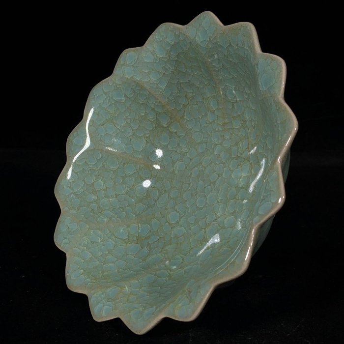 宋汝窯冰裂紋花口洗，高7直徑18cm，200564 瓷器官窯汝窯【古雲