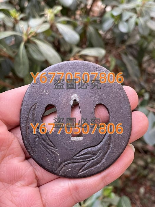 日本刀鐔刀鍔透雕武士金工裝具鐔鍔裝具目貫緣頭根付小柄長7.1cm 寬6.7