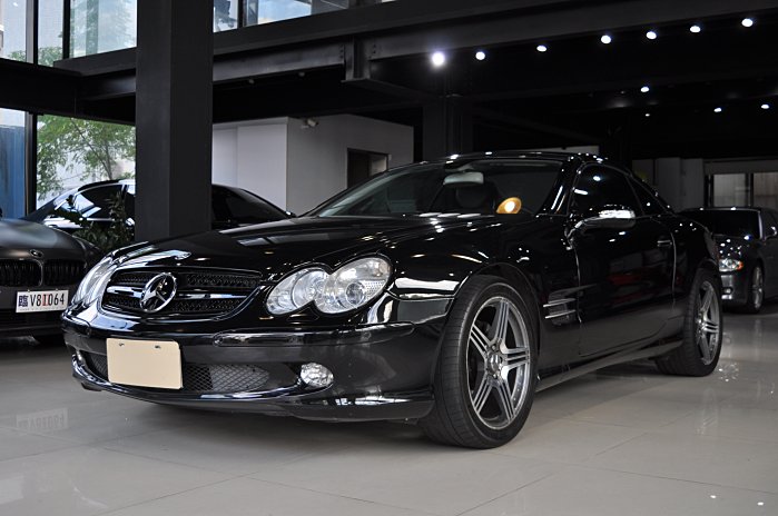 BENZ SL500 2005年式 硬頂敞篷 雙前電動座椅 電折後視鏡