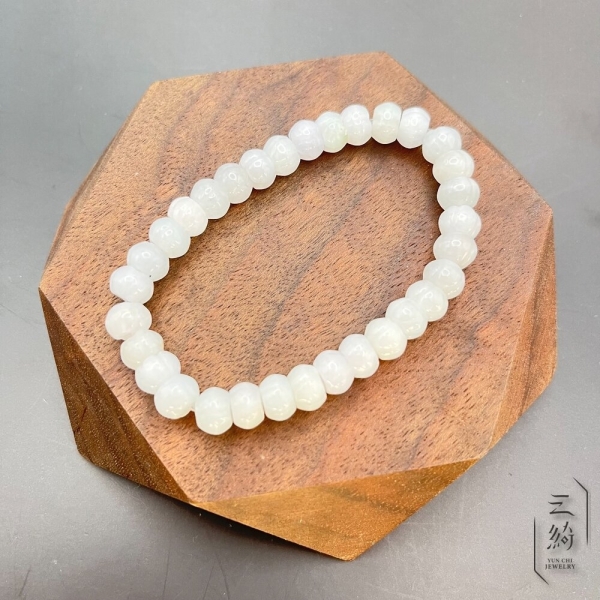 云綺珠寶】天然緬甸A貨翡翠。冰種白月光蓮花珠手串8mm | 其他珠寶品牌