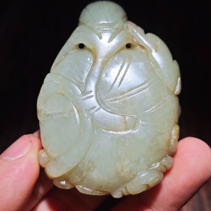 嚴選古玉老物件和田青玉筆洗，包和闐玉製成，尺寸精巧直徑6.2×4.3公分