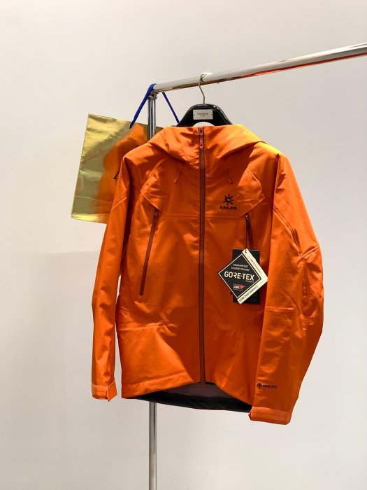 『名品站』KAILAS凱樂石 新款時尚休閒外套 英倫風型男連帽外套 原單大牌 專櫃精品高階運動服沖鋒衣夾克511AT110