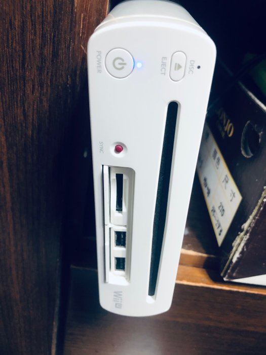 現貨拚網路最便宜WIIU32G日版白色黑色都有，單主機.功能正常.8成新保固 