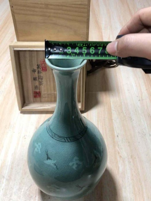 嚴選日本回流高麗青瓷趙京作仙鶴花瓶，附原木盒，實拍保證，一SOLD