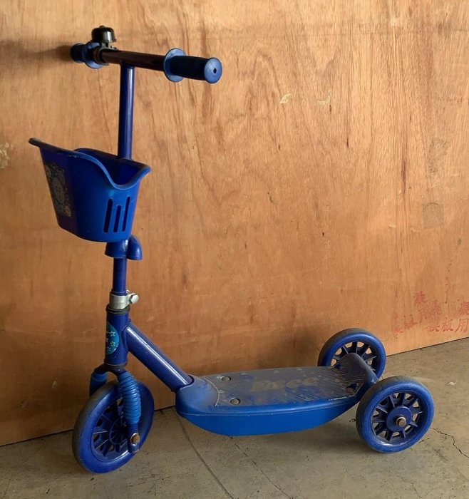 『二手品免運』NO.555 滑板車 兒童三輪車 三輪腳踏車 學步車 玩具車 高65cm