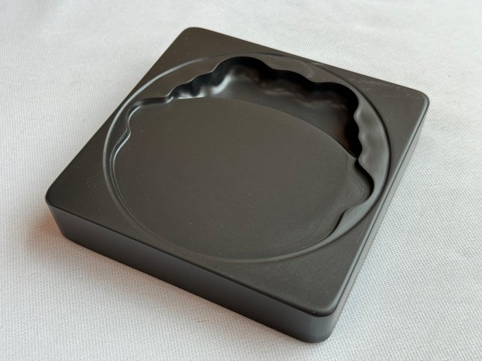 藏書樓】歙硯(金星坑黑龍尾，外方內圓蟬形硯) | Yahoo拍賣