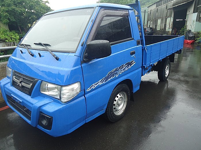 自售得利卡2015年2.4cc貨車引擎讚只跑13萬公里非常好開168000可貸款