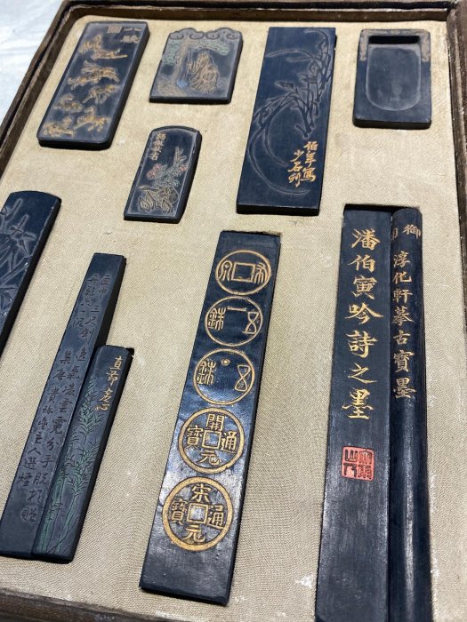 嚴選清時期墨曹素功老墨《書卷墨》，80年代珍稀庫存凈重19.57克徽歙製