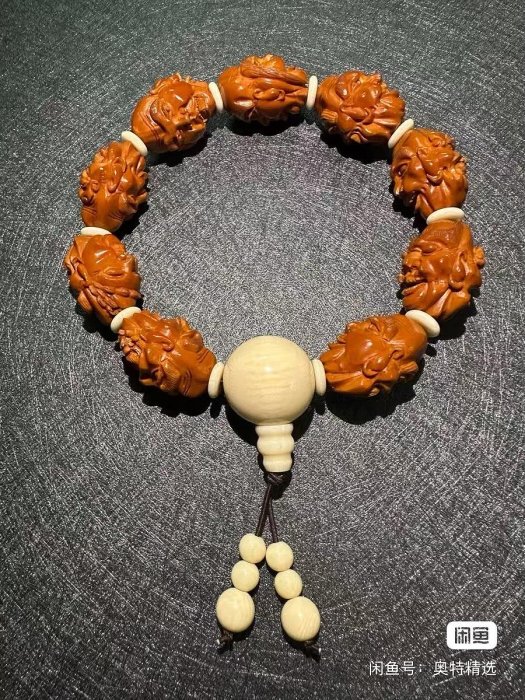 橄欖核雕刻雙面十八羅漢佛珠手串品種是烏欖橄欖核，蘇工精工，粗17mm