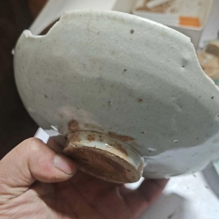 宋代青白瓷碗殘片e62 稱讚景德鎮窯系，釉層古雅質地，底部特有窯痕