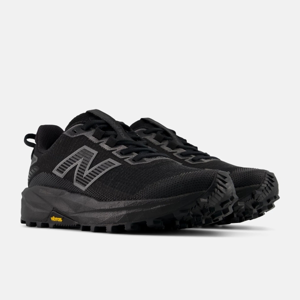 NEW BALANCE NB FuelCell Rebel Trail 女 跑鞋 運動鞋 黑 抓地 WRBT5CX