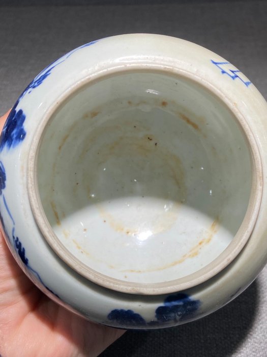 清代嚴選青花山水人物紋瓷罐，高8公分口徑8公分，細膩胎土搭配瑩潤釉彩