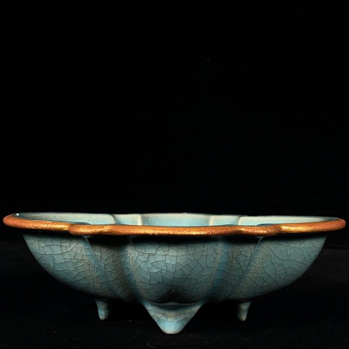 宋汝窯包口銘文刻龍紋花口洗，高6直徑20cm，20084 瓷器官窯汝窯【古雲