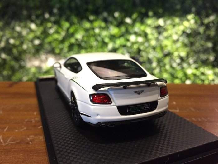 特価 1/18 ベントレー フライングスパーMINICHAMPS ホワイト 希少 1/43 希少品 ベントレーホワイト 特価 1/18 ベントレー