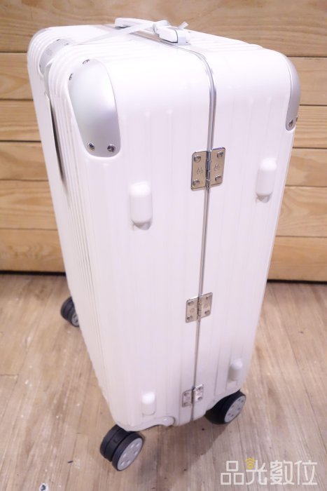 Rimowa Hybrid Check In M 品光數位】Rimowa Rimowa Hybrid Check-in M
