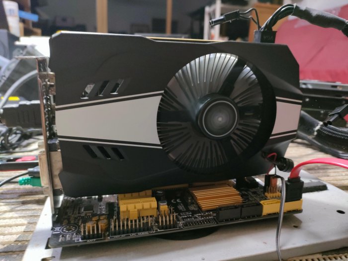 【台中阿忠電腦】故障的 華碩 ASUS GTX 1060 3G PH-GTX1060-3G ~~50起標~~