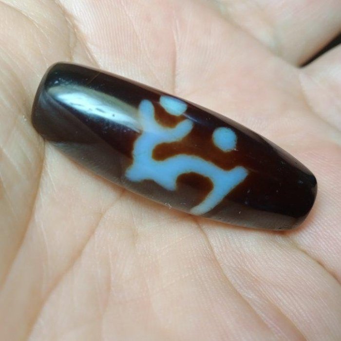 早期西藏天然龍鱗紋結晶老天珠{虛空藏菩薩種子字} 大掛墜MO-35《紀老師