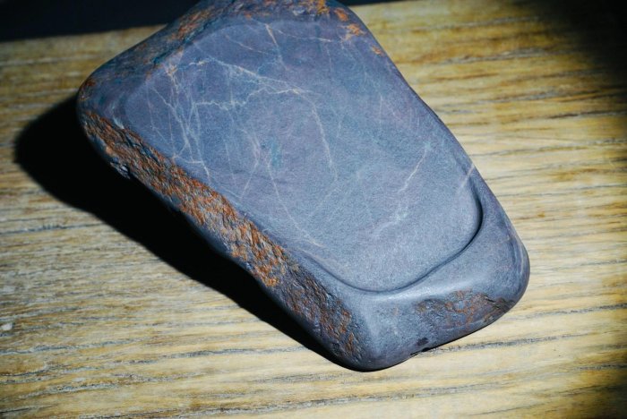 嚴選端硯大西洞老坑素硯，冰紋美肌理，尺寸10公分，適合收藏端硯端硯