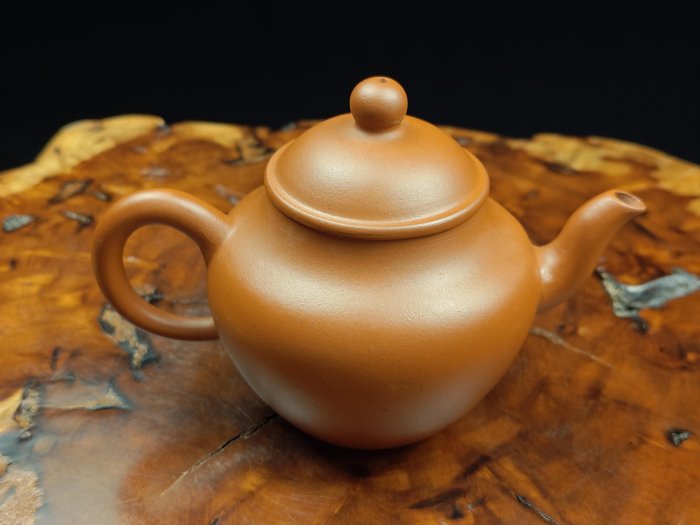 壺風茶道~24232《宜興紫砂朱泥刻字風華壺》約200cc 宜興紫砂壺、紫砂