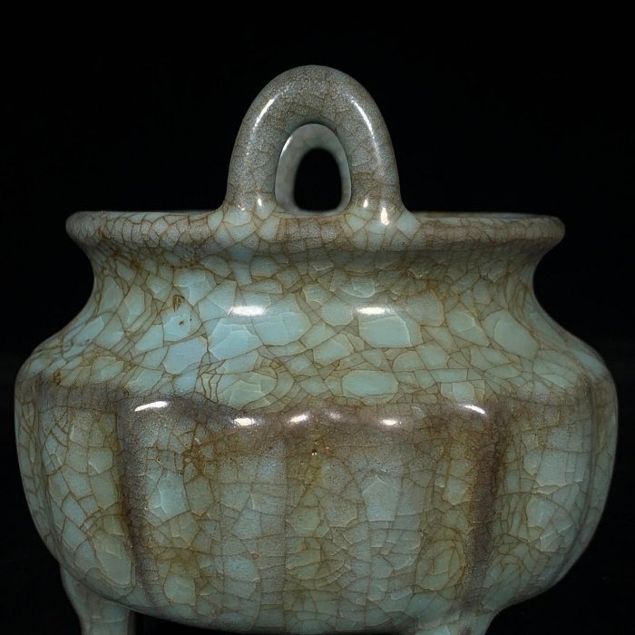 宋汝窯冰裂紋雙耳三足爐，高12.5直徑12.5cm，3001531 瓷器官窯汝窯【古