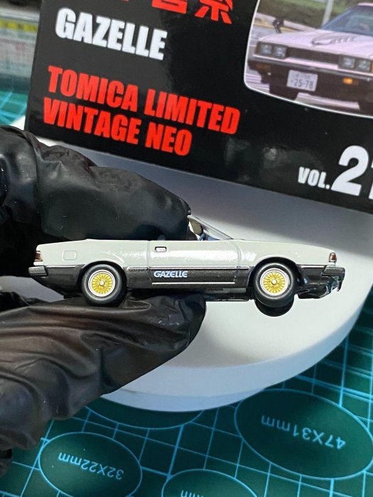 TOMYTEC 多美卡TLV 日產Gazelle西部警察版盒內車況俱佳當初mint 品質日