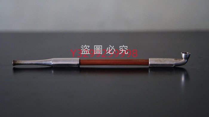 日本中古純銀六角煙管成色好。長20.6厘米。重38克。 敬請留意：古代